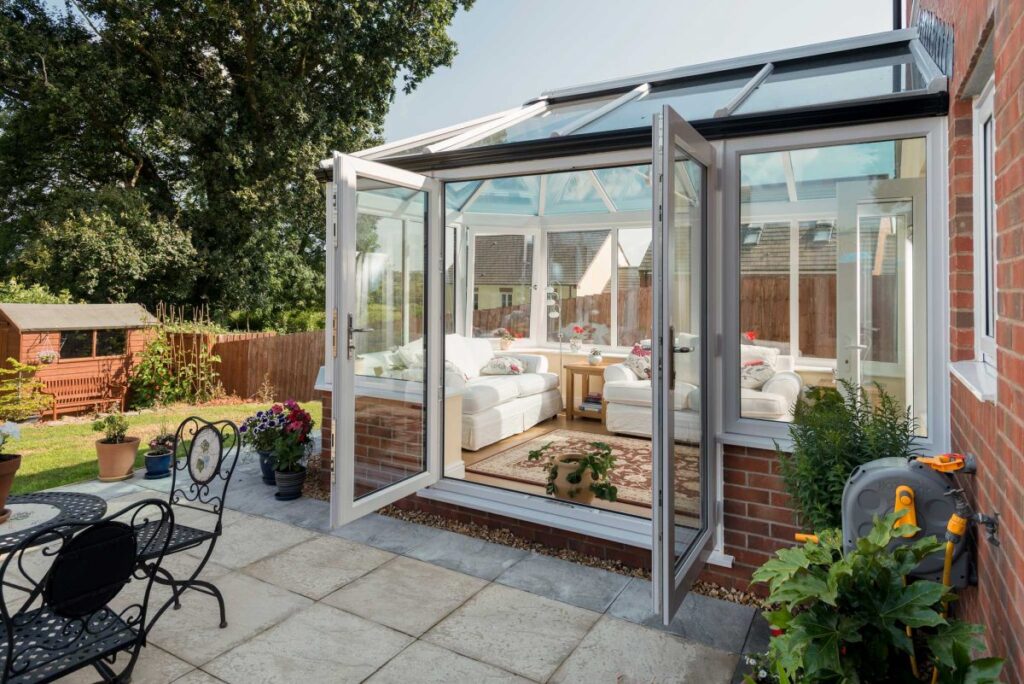 Affordable Exterior Decorating Services in Uxbridge | LadBrook