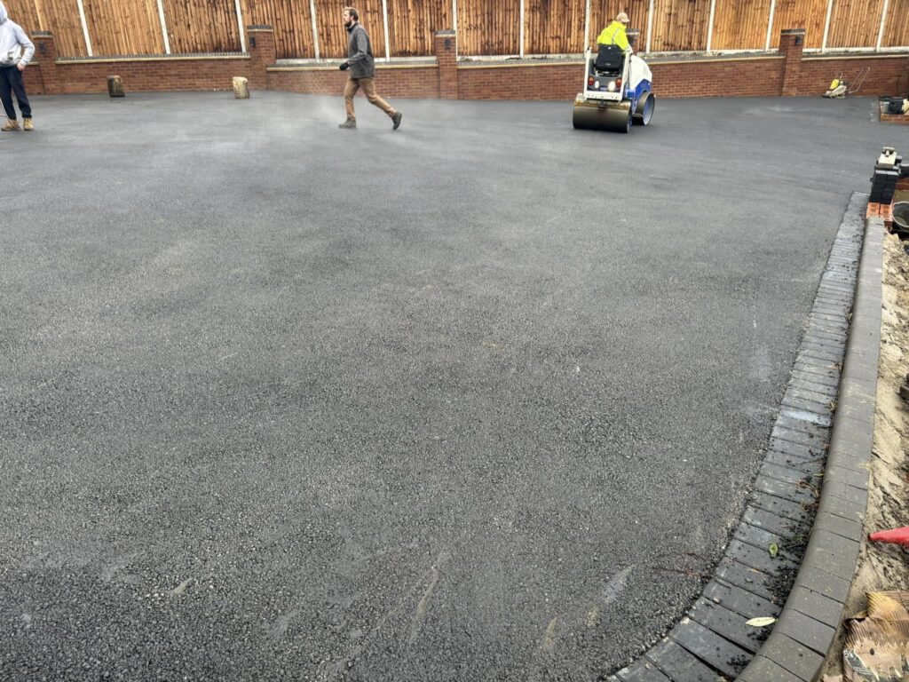 Resin Bound Driveways in Maidenhead: Are They Worth It? | LadBrook